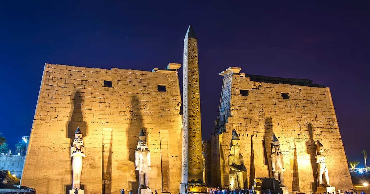 Tour to Luxor Temple by Night