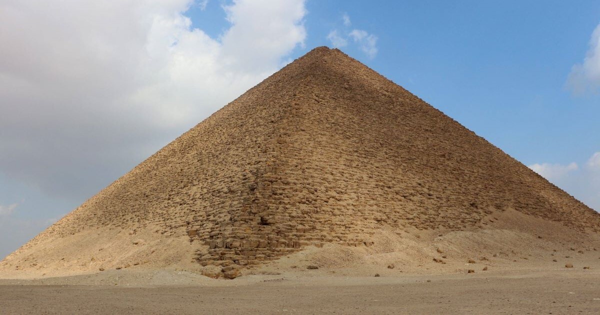 Tour to the Red Pyramid in Dahshur