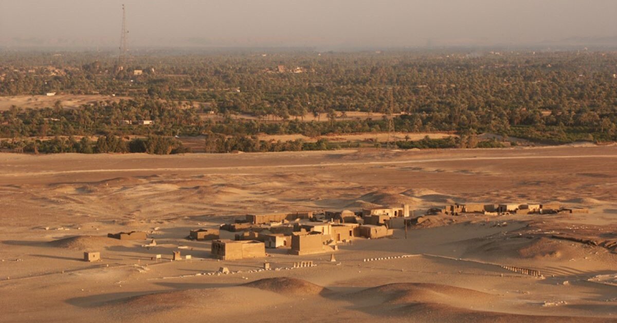 Tour to Tuna El Gebel