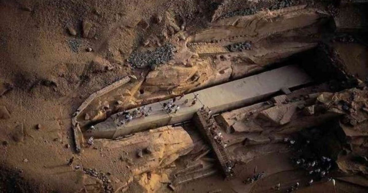 Tour to the Unfinished Obelisk