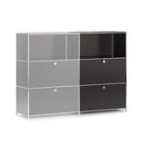 Cubox Erweiterungs-Set mit 3 Ebenen und 2 Klappen in Schwarz als Anbau an ein bestehendes Modul, Schrägansicht freigestellt auf weißem Hintergrund
