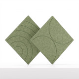 Cubox Soft Panel Moosgruen, zwei Panels elegant sich kreuzend, ruhiges Studiolicht