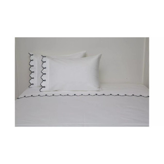 300 TC Scalloped Embroidered Sheet Set, Queen