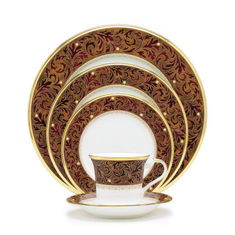 "Xavier Gold" 5-Piece Place Setting