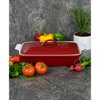 3-Qt. Rectangular Covered Casserole