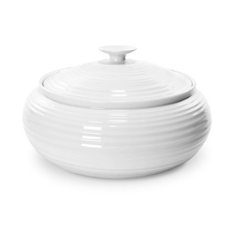 Sophie Conran White Low, Covered Casserole, 6 pt.