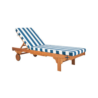 Newport Chaise Lounge Chair With Side Table