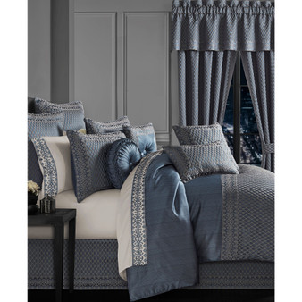 Leah 4 Piece Comforter Set, Queen