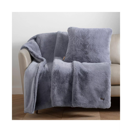 Euphoria Plush Reversible Faux Fur Throw, 50" x 70"