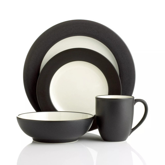 Colorwave  Rim 4 Piece Place Setting