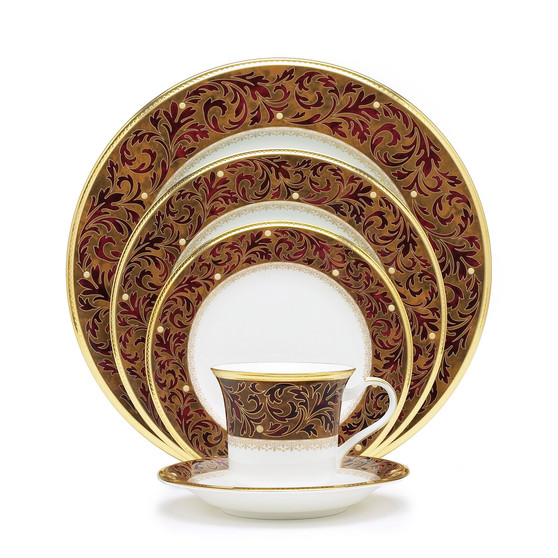 "Xavier Gold" 5-Piece Place Setting