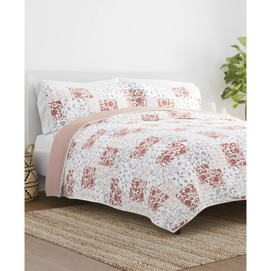 All Season 2 Piece Scrolled Patchwork Reversible Quilt Set, Twin/Twin XL