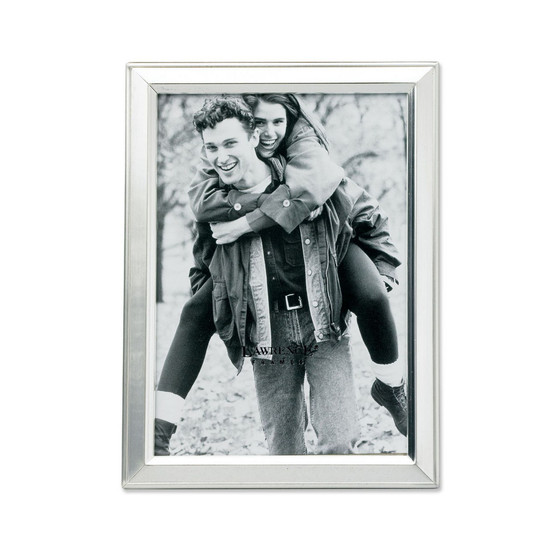 Brushed Silver Plated Metal Picture Frame - 5" x 7"