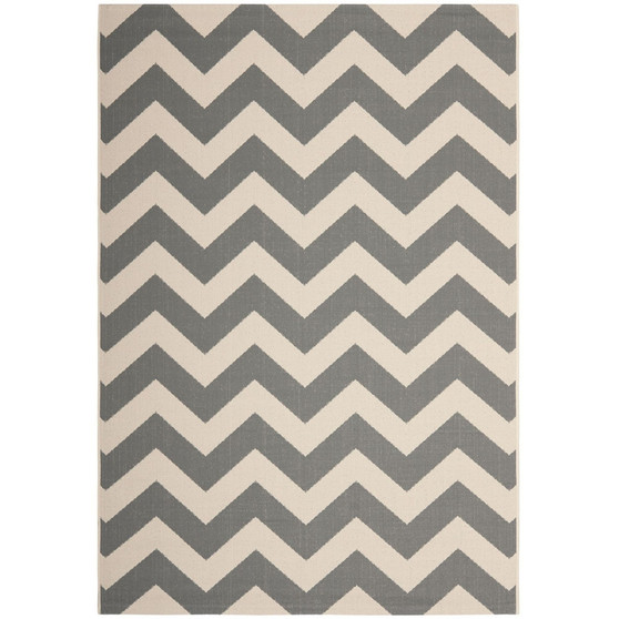Courtyard Gray and Beige 6'7" x 9'6" Outdoor Area Rug