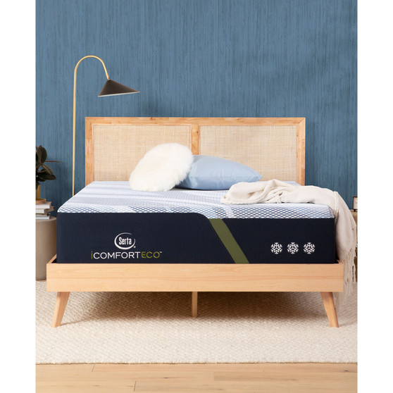 iComfort ECO F30LTX 13.5" Plush Mattress Set - Queen Split