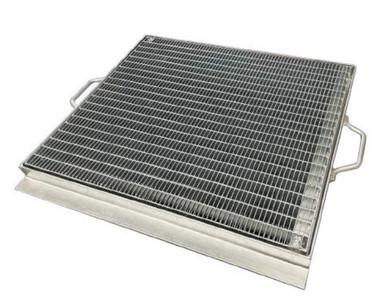 600x900 CL D Galvanised Heelguard Lockable Sump Grate & Frame