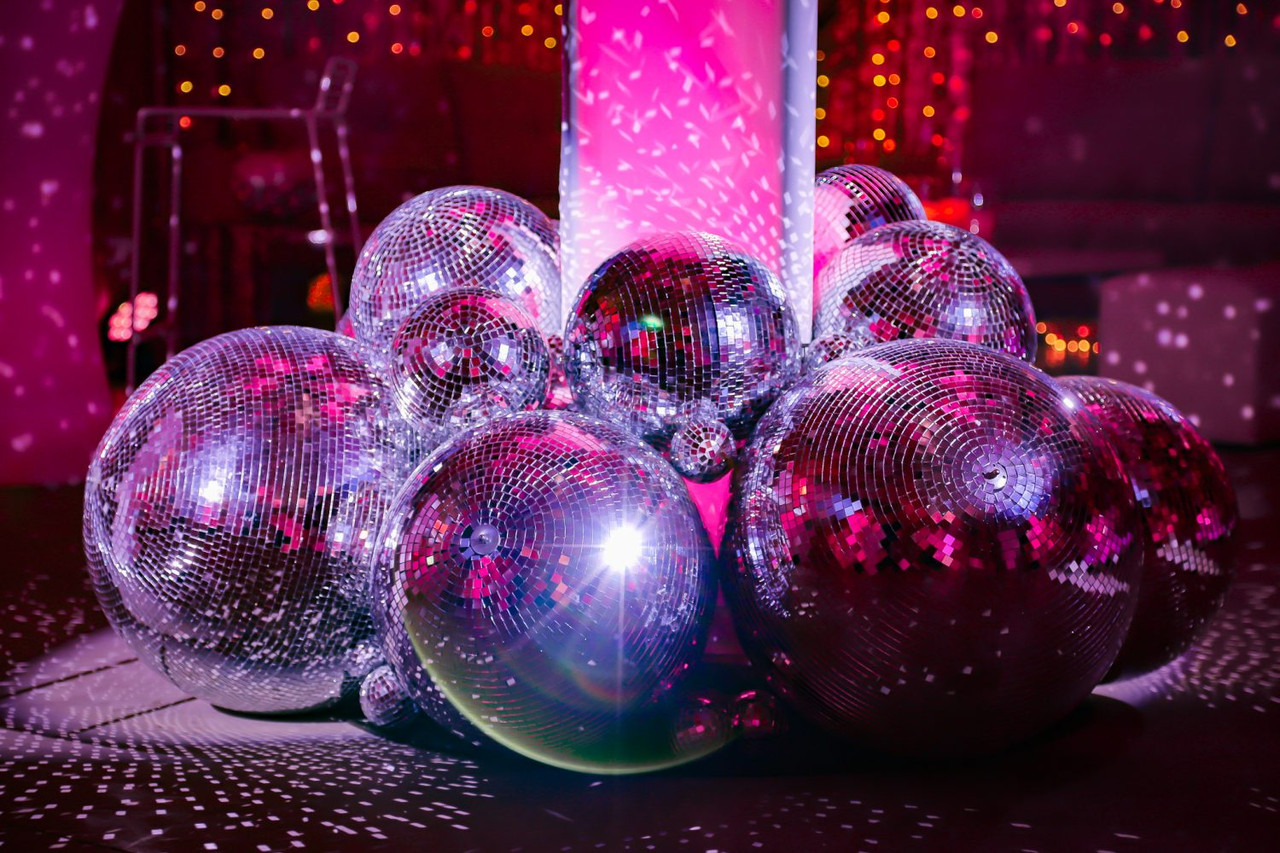 Mirror Ball-