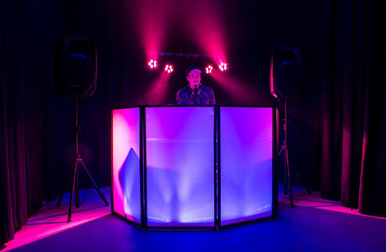 ADJ Event Facade II - DJ Equipment Conceal Screen / White