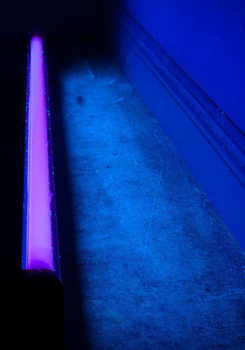 ADJ 48" Fluorescent Black Light Fixture w/ Tube