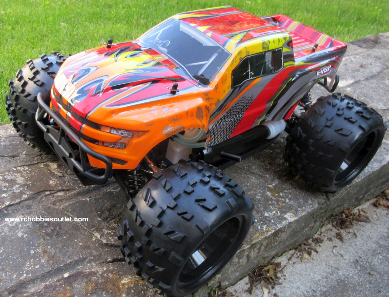 RC Nitro RC Truck 1/8 Scale  Savagery 4.25cc Engine  4WD  2.4G 97392 