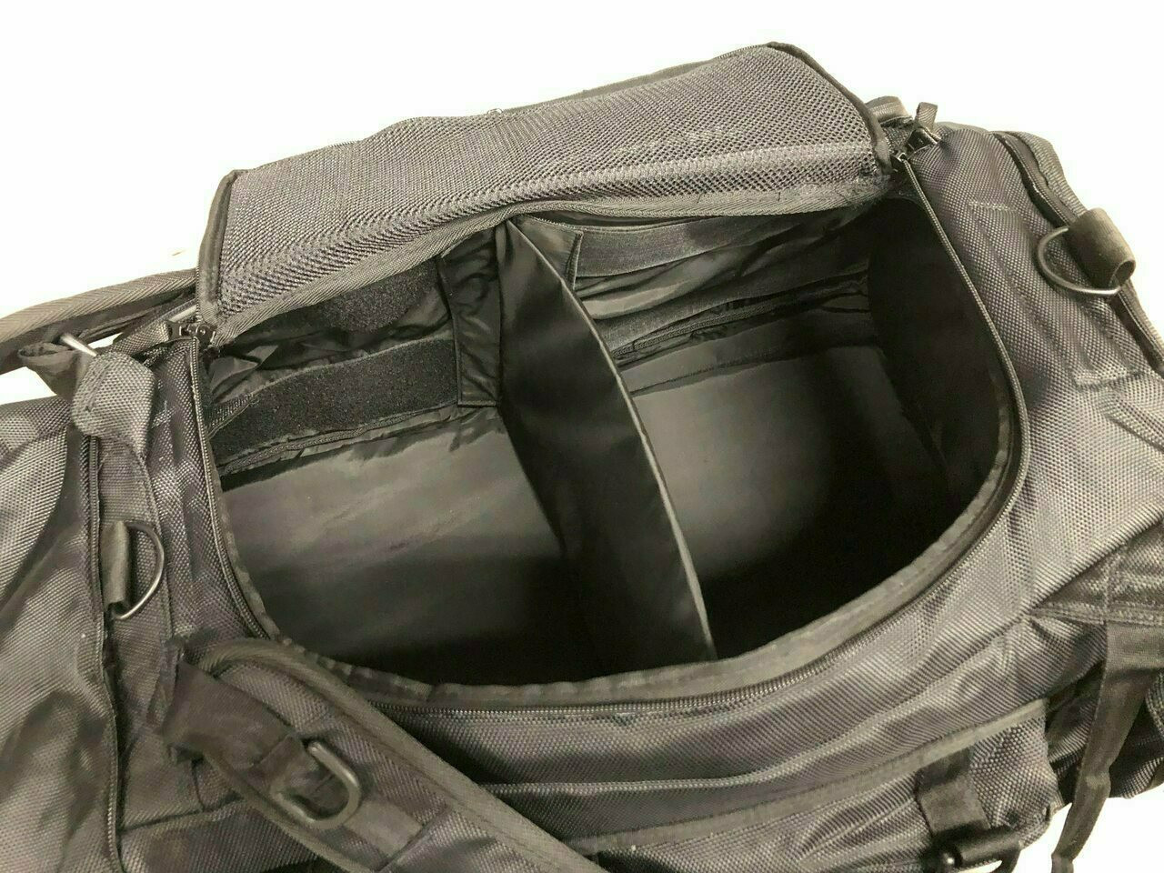 Atlas Travel Bag - Victory Red