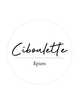 Étiquette ronde blanche pour pot à épices, le mot Ciboulette en écriture manuscrite souligné d'un filet, avec la mention Epices