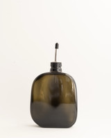 Huilier en verre design MORI vert antique, forme carrée 500 ml, flasque plate avec bec verseur anti-goutte silver