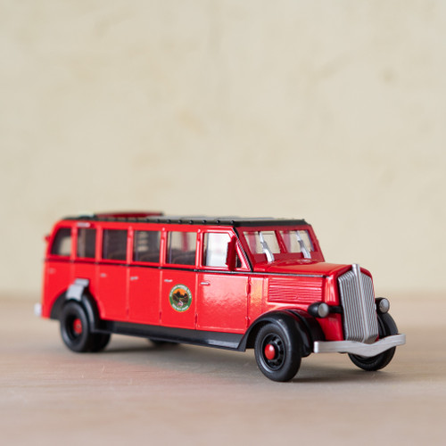 赤いバスミニカー「red bus rover」 Double Decker Tour Red Bus, 1:16-Scale Bus with Lights and