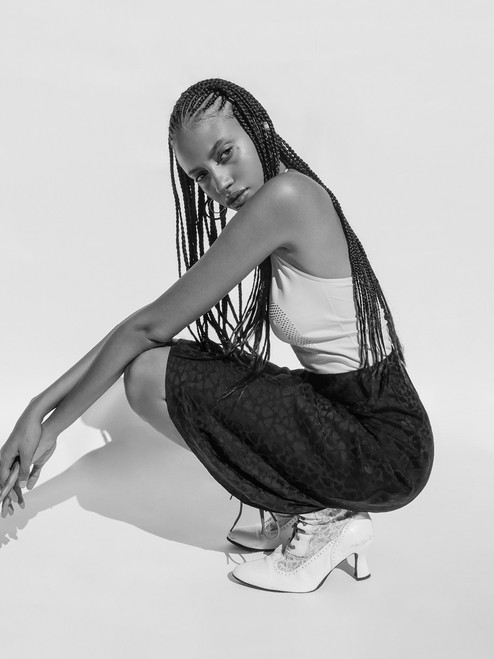The Naomi - Romance