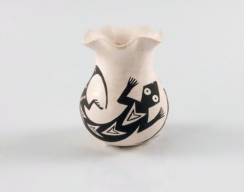 Acoma Pottery Miniature Rachel Concho
