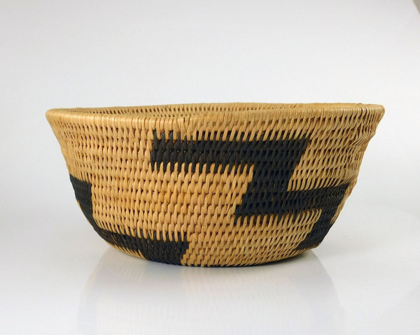 Pomo Single Rod Gift Basket