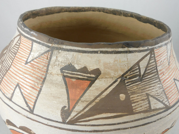 Antique Zuni Pueblo Pottery Jar