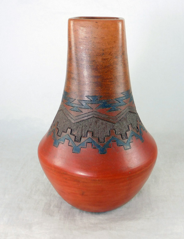 Lorraine Williams Navajo Pottery Jar