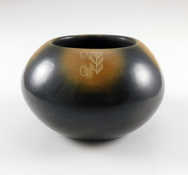 Grace and Camilio Two Tone Pottery Bowl