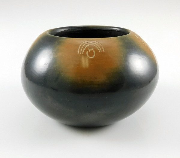 Grace and Camilio Two Tone Pottery Bowl