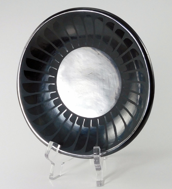 Black  Pottery Feather Plate by Maria and Santana