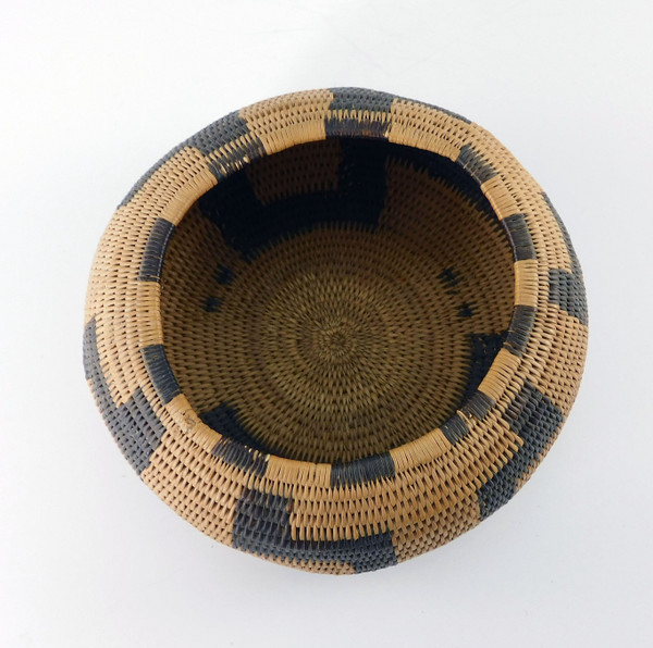 Antique Pomo Indian Single Rod Basketry Bowl