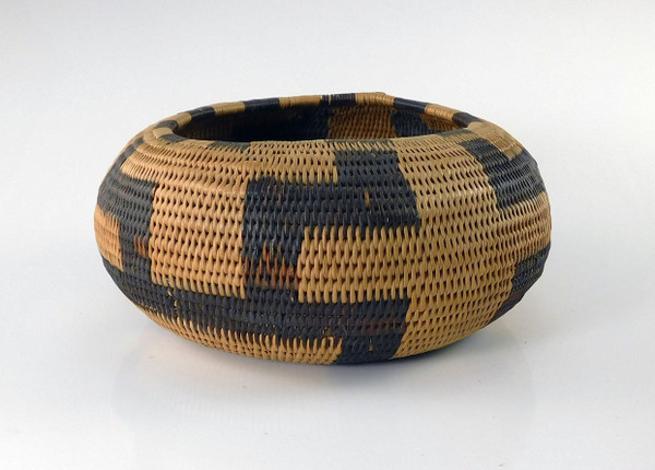 Antique Pomo Indian Single Rod Basketry Bowl