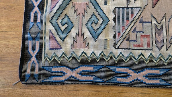 Coal Mine Mesa Raised Outline Dine' Rug