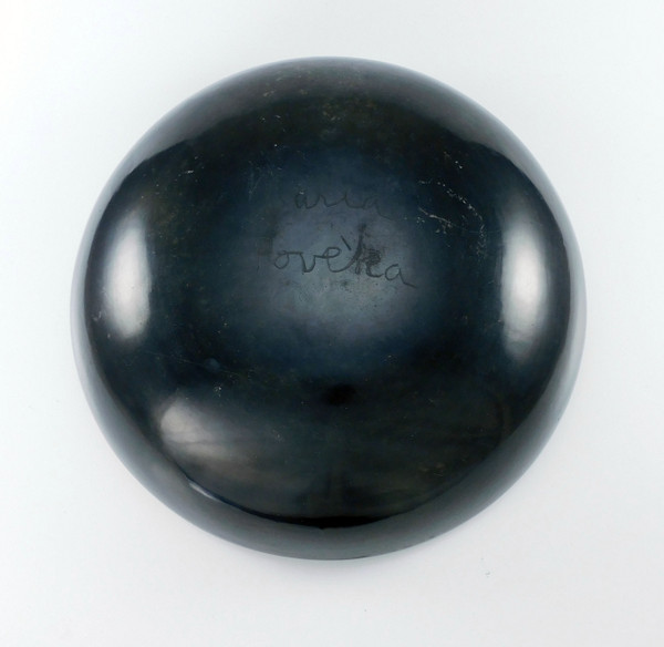 Lustrous Black Pottery by Maria Poveka