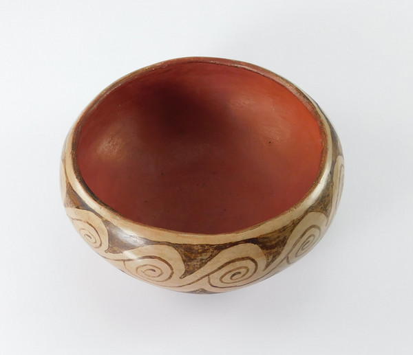 Vintage Two Tone Maricopa Pottery Bowl