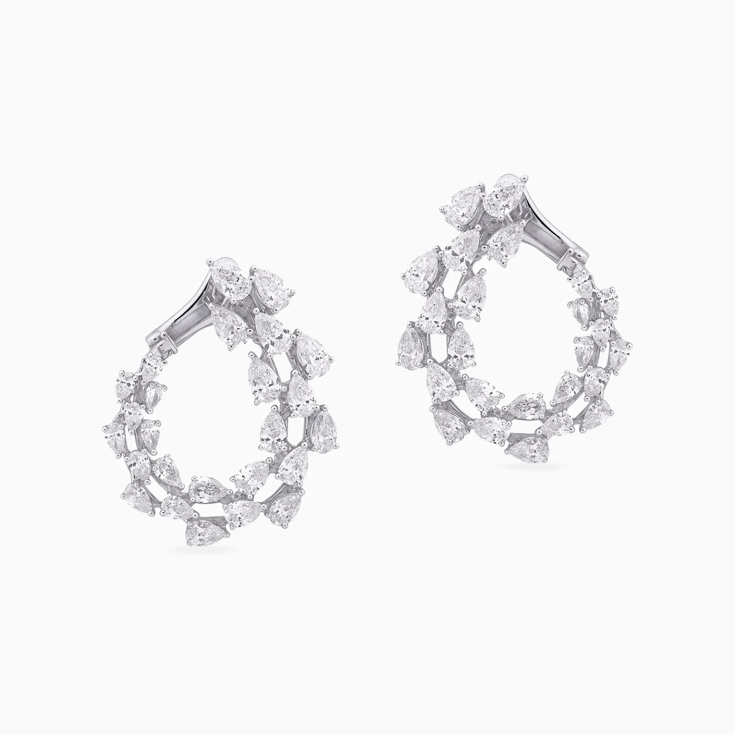 Leaves Pear Cut Diamond Hoop Earrings in 18K Gold - 3 Leaves Pear Cut Diamond Hoop Earrings in 18K Gold - 3