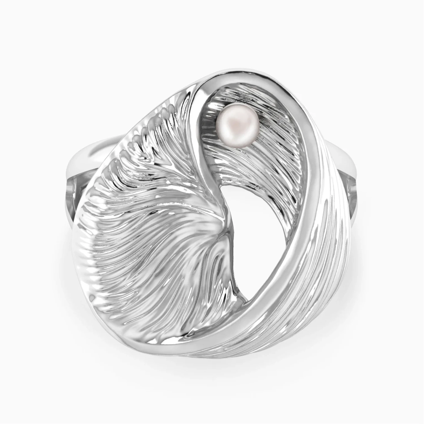 Curved Round Motif Pearl Split Shank Ring in Sterling Silver Curved Round Motif Pearl Split Shank Ring in Sterling Silver