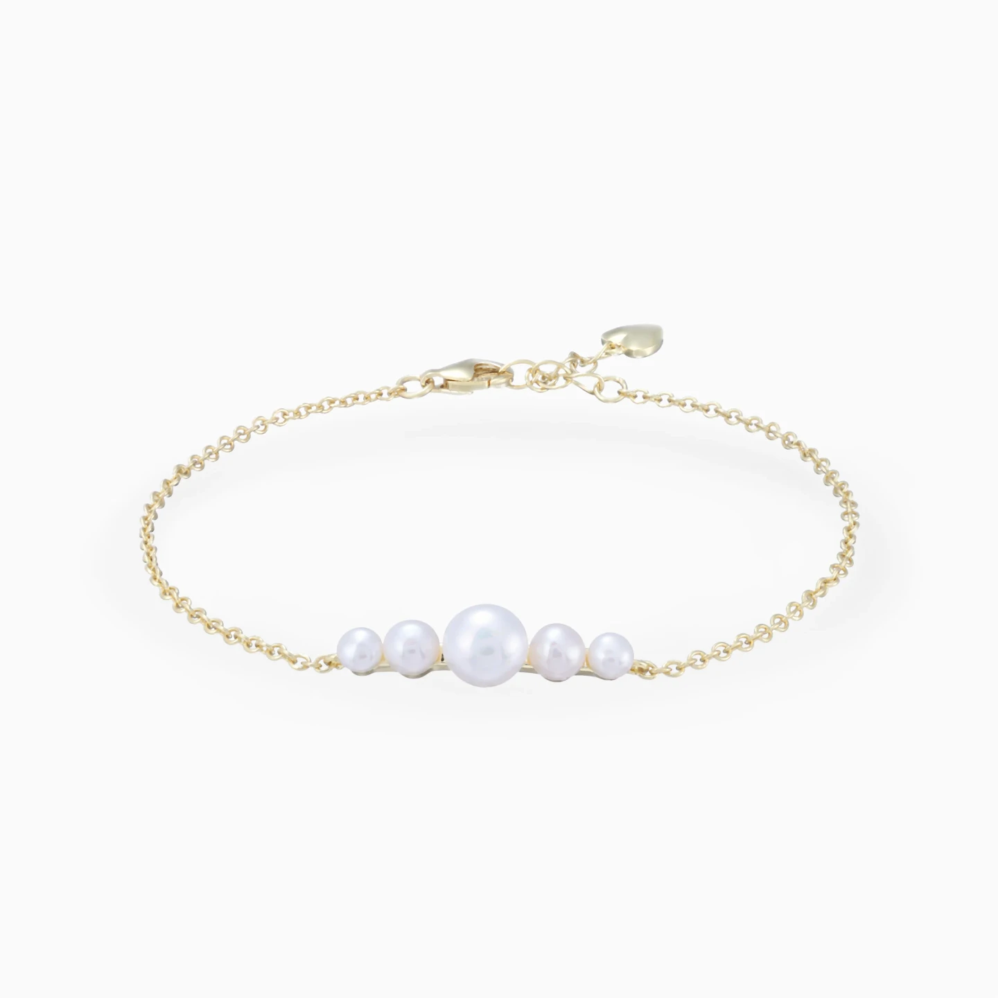 Graduating Pearls Chain Bracelet in Yellow Gold Plating Graduating Pearls Chain Bracelet in Yellow Gold Plating