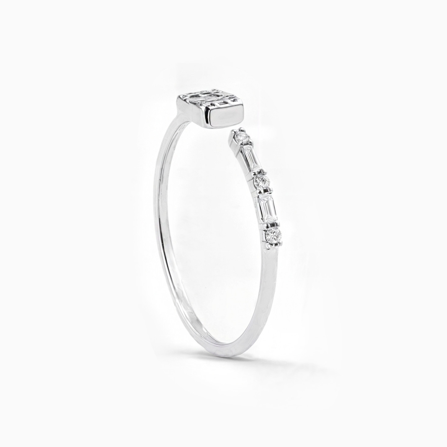 خاتم برأس مزدوجة ذهب مربع عيار 18 قيراط مزين بالألماس - 2 خاتم برأس مزدوجة ذهب مربع عيار 18 قيراط مزين بالألماس - 2