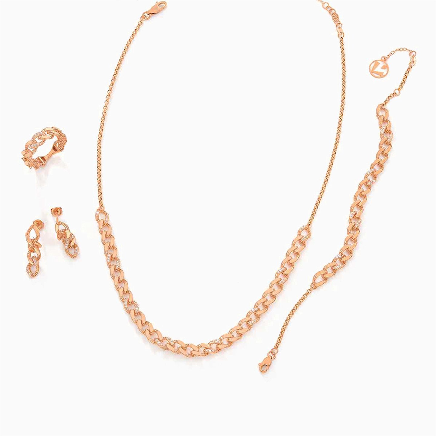 طقم ذهب حلقات عيار 21 قيراط مزين بأحجار الزركون (4 قطع) طقم ذهب حلقات عيار 21 قيراط مزين بأحجار الزركون (4 قطع)