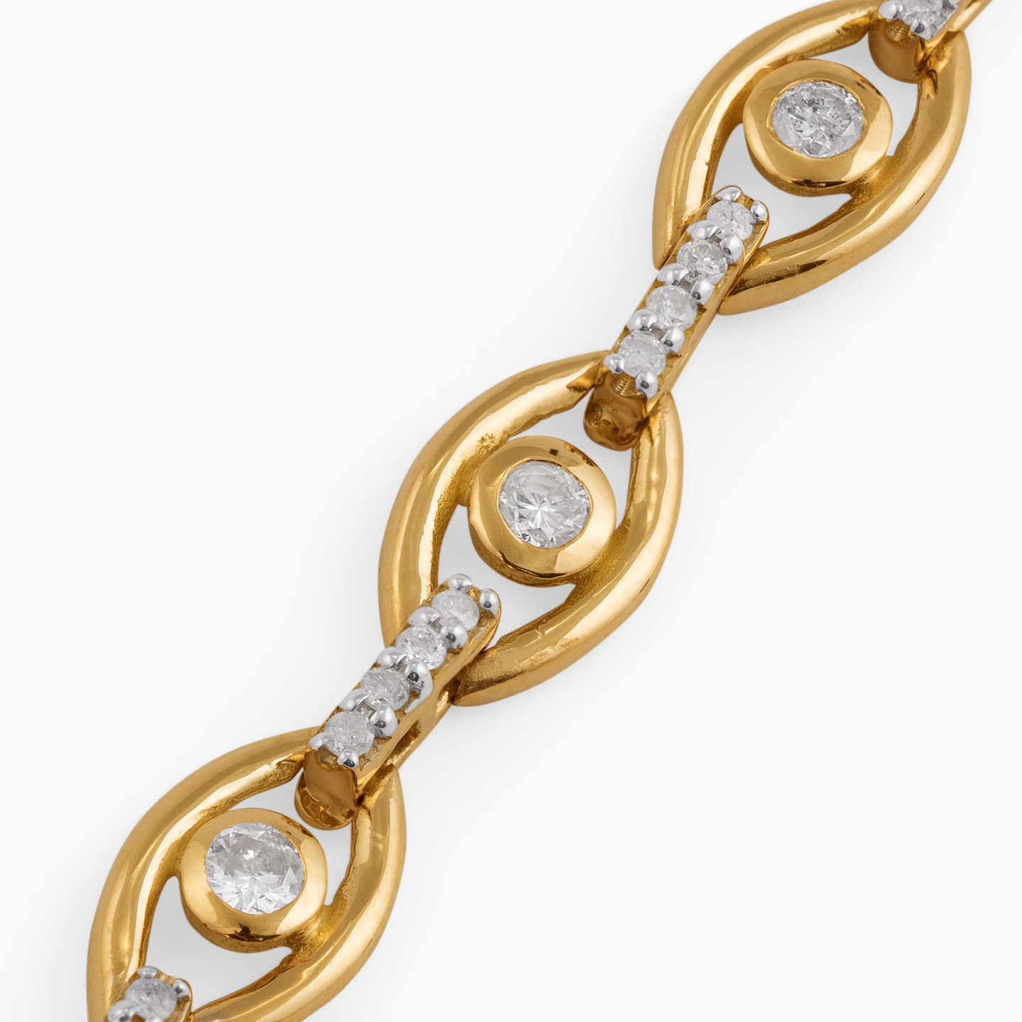 Link Diamond Chain Bracelet in 18K Gold - 2 Link Diamond Chain Bracelet in 18K Gold - 2