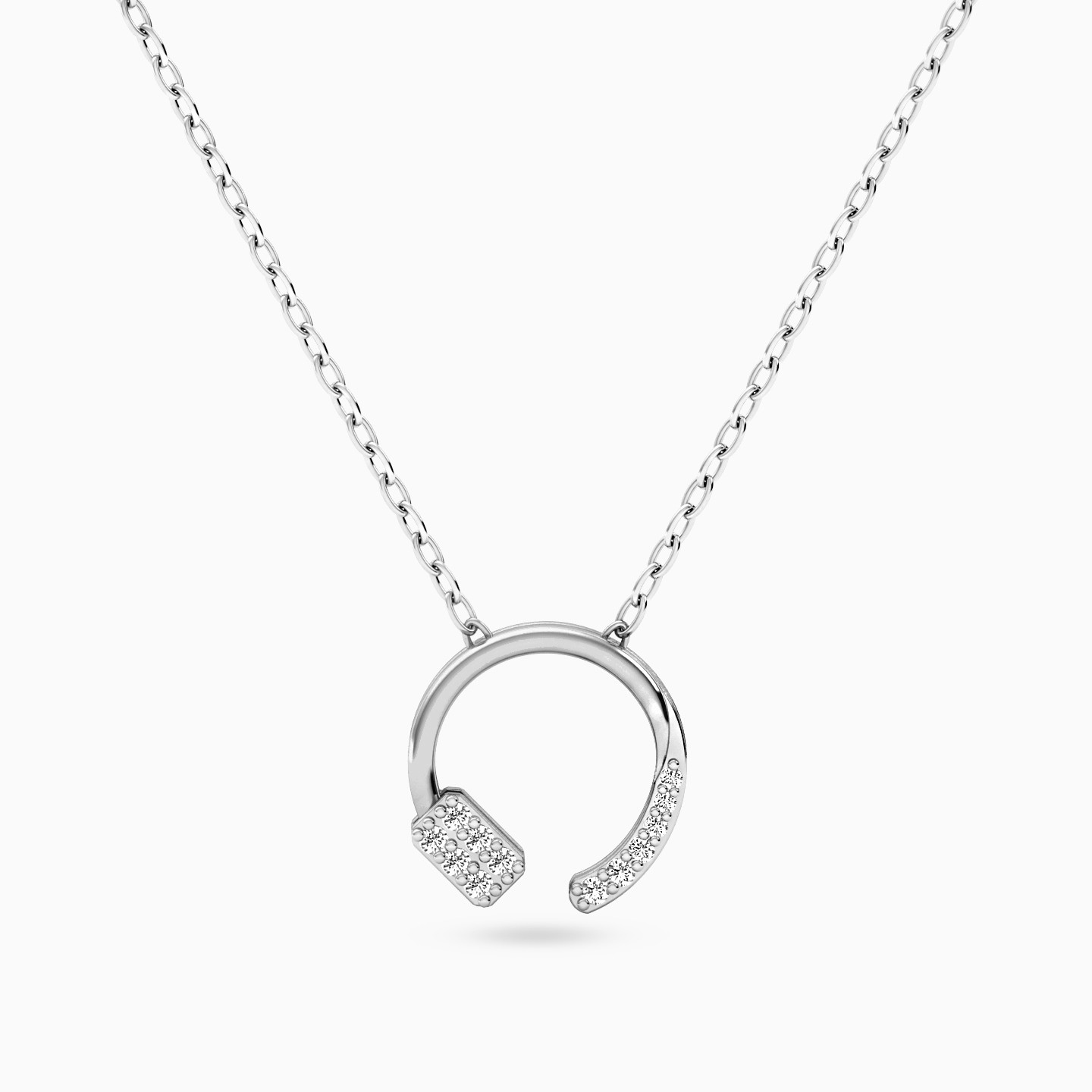 Open Circle Diamonds Necklace In 18K Gold