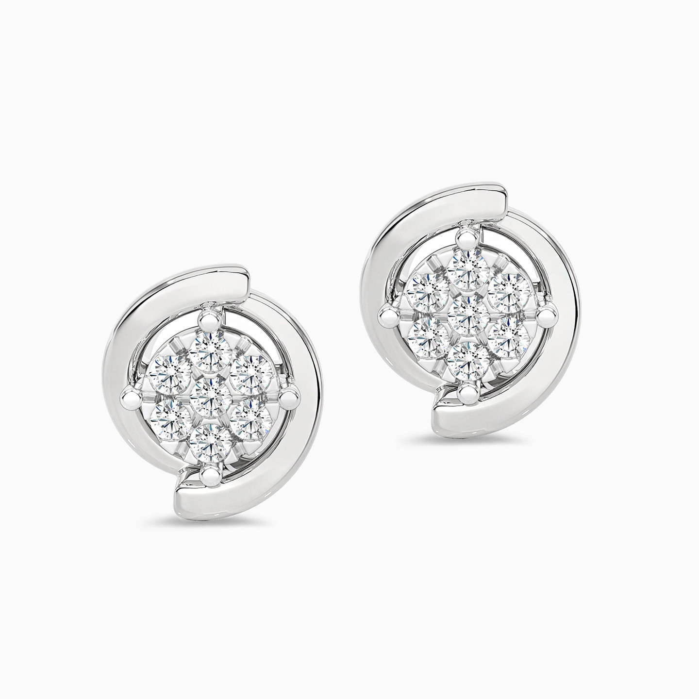 18K Gold Diamond Stud Earrings