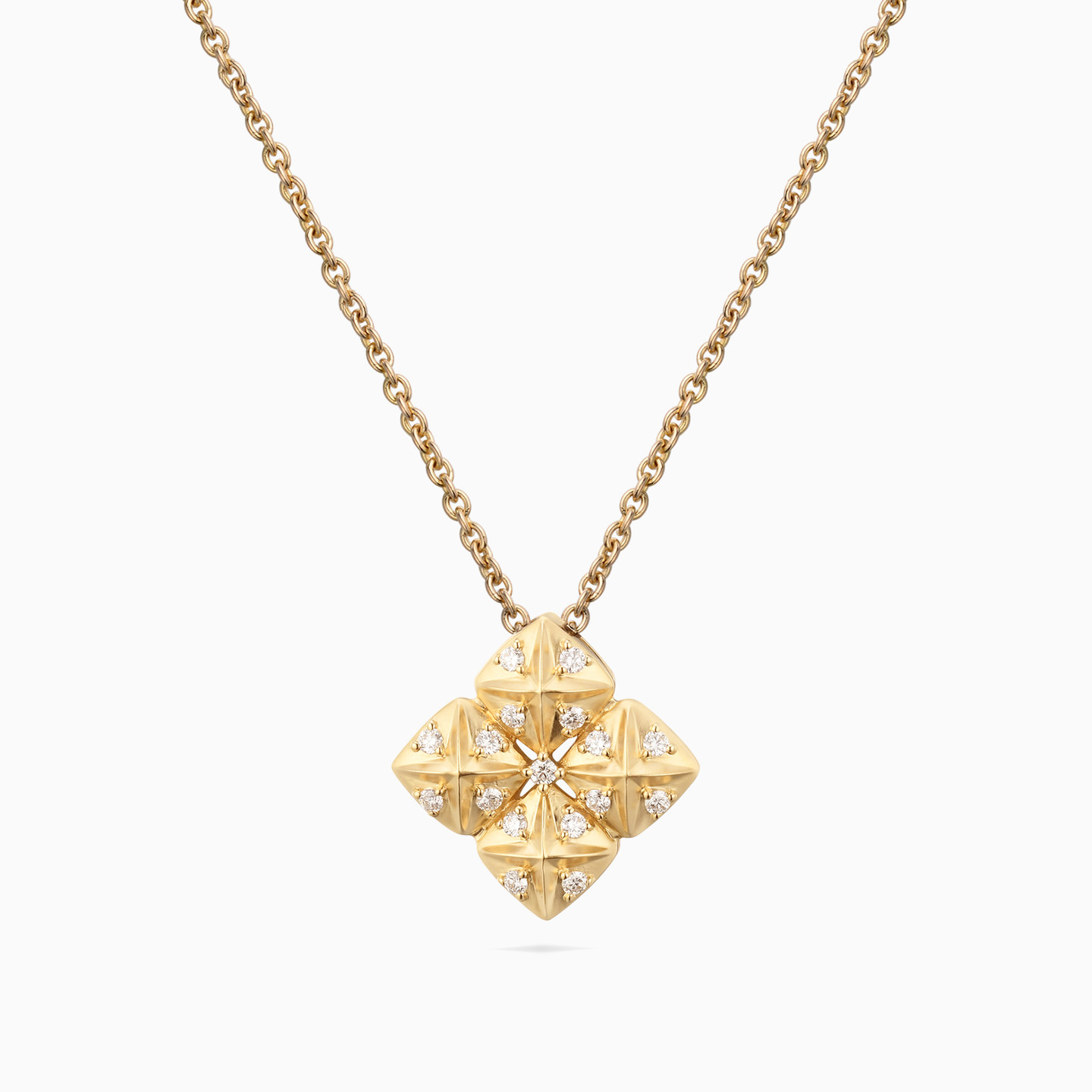 سلسلة ذهب مربعة عيار 18 قيراط مزينة بالألماس   - 3